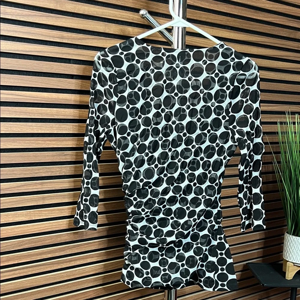 Black and White Polka Dot Top - super flattering - Size Large - INC - Picture 3 of 4